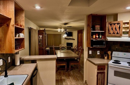 Desert Hot Springs House | Bubbling Wells Oasis - Reserve a 107-Acre Hot Spring Ranch - up to 28 Guests