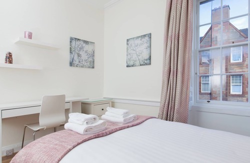 Newington Apartment | BUC6E7] Summary: Welc
