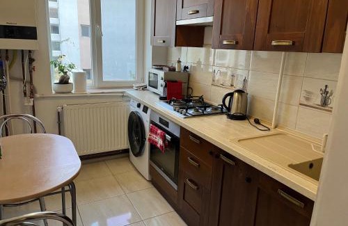 Otopeni Apartment | Bucharest Airport Stay & Fly