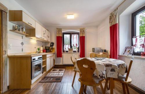 Kirchenlamitz Apartment | Buchhaus Vier - Mittelgeschoss