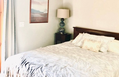 Purlear Cabin | Buck Mountain Retreat: Boone/Wilkesboro/W. Jefferson