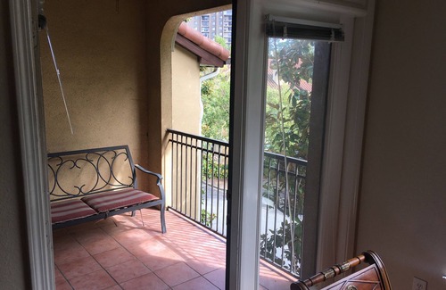 Buckhead Condo | Buckhead/phipps/Lenox furnished luxury 2/2 with office