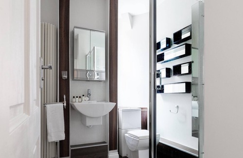 Westminster Apartment | Buckingham Gate III by onefinestay