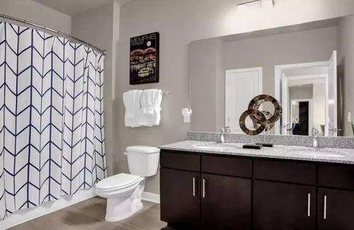 Lakes of Forest Hill Apartment | Buckingham Nest Master