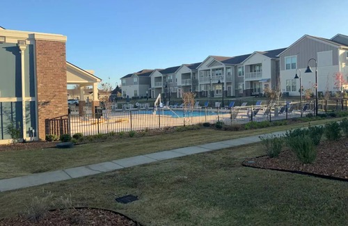Lakes of Forest Hill Apartment | Buckingham Nest Master