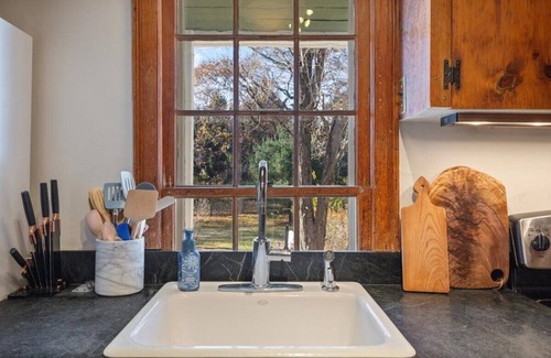 New Hope Cottage | Bucks County Holiday Getaway Near the Heart of New Hope