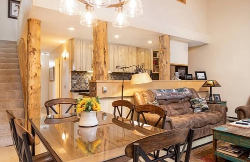 Moose Wilson Road Condo | Buckwheat 1823: 2Br+Loft- The Aspens- Renovated Western Design