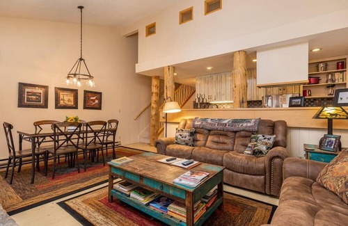 Moose Wilson Road Condo | Buckwheat 1823: 2Br+Loft- The Aspens- Renovated Western Design