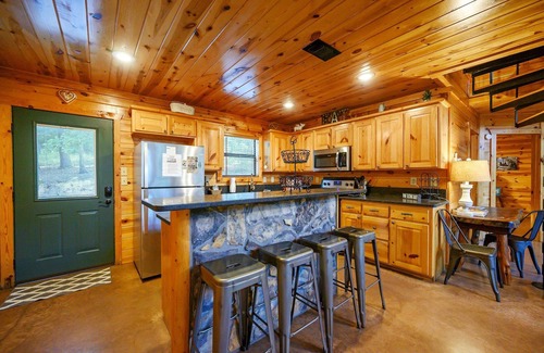 Broken Bow Cabin | Bucky's Blind perfect cabin to relax and enjoy nature