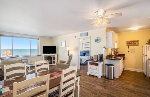 South Haven Condo | Buddy and Holly's Beachfront Condo