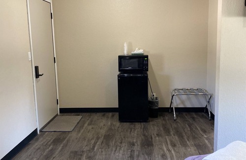 Prescott House | Budget-Friendly Comfort for Extended Stays