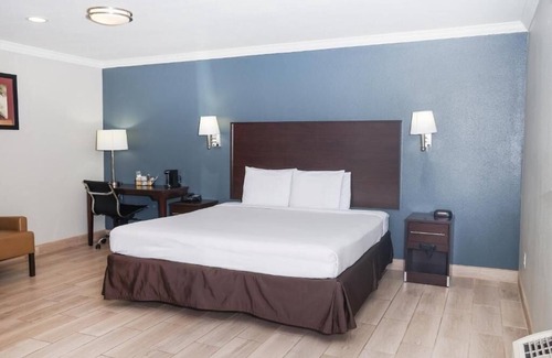 McAllen Hotel | Budget-Friendly Hotel Near McAllen-Miller International Airport