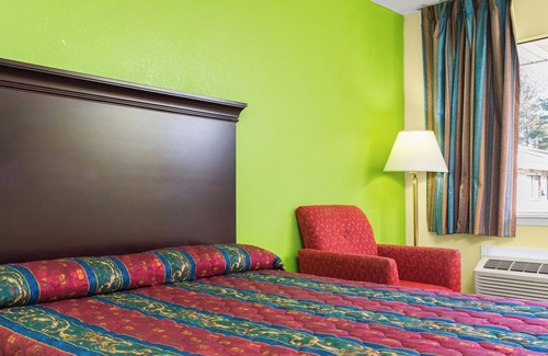 Orlinda Hotel | Budget Host Inn by Hotel O Portland near I-65