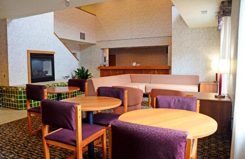 Allegan Hotel | Budget Host Inn
