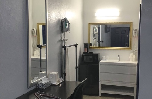 Central Oklahoma City Hotel | Budget Inn and Suites
