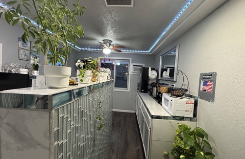 Ontario Hotel | Budget Inn Ontario