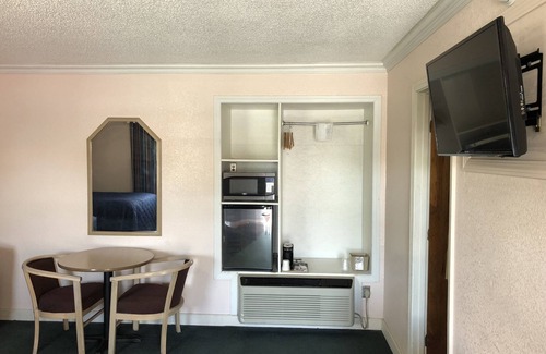 Jasper Hotel | Budget Inn