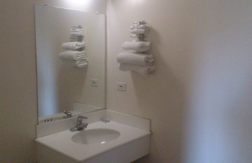 South Gate Hotel | Budget Inn
