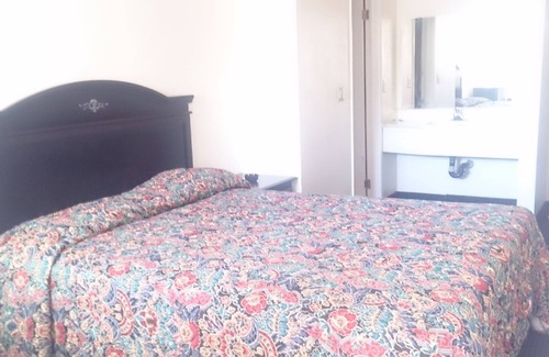 South Gate Hotel | Budget Inn