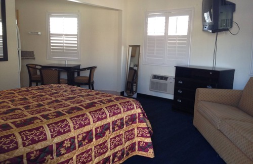 South Gate Hotel | Budget Inn