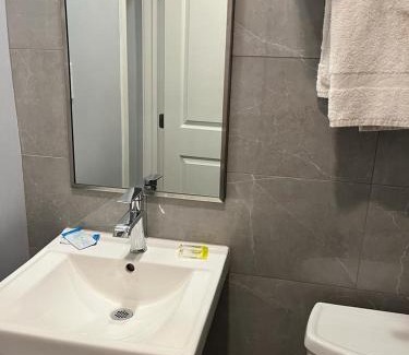 East Whittier Hotel | Budget inn Whittier