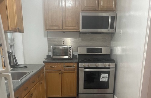 New Rochelle Apartment | Budget Smart, Tranquil, stylish & practical furnished apartment away from home