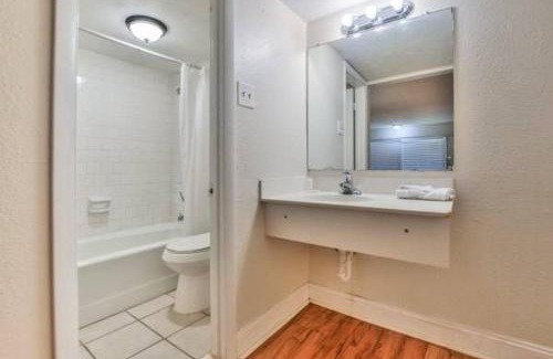 Decatur Hotel | Budgetel Inn and Suites Glenwood
