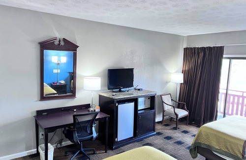 Dillard Hotel | Budgetel Inn & Suites