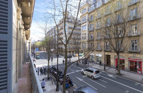 San Sebastian Centro Apartment | Buen Pastor III - The Rentals Collection