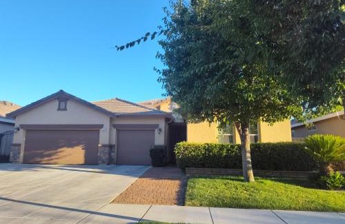 Visalia Cabin | Buena Vista home