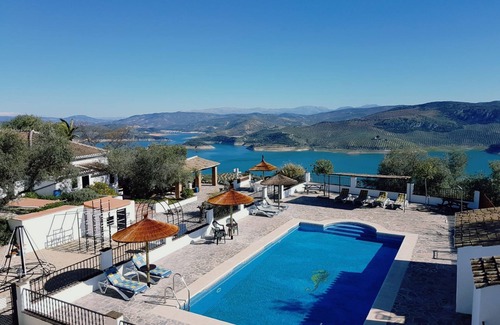 Rute Apartment | Buenavista 2 Apartment with Balcony Overlooking Lake Iznajar and swimming pool