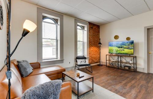 Buffalo Apartment | Buffalo Apartment with Balcony 1 Mi to Downtown!