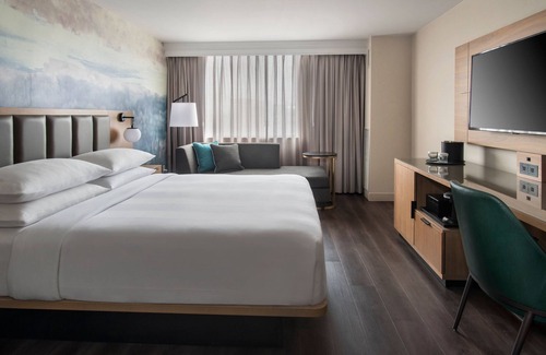 Amherst Hotel | Buffalo Marriott Niagara