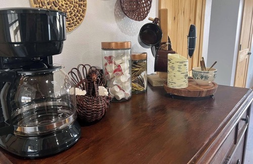 Jasper House | Buffalo Pastures Retreat-*NEW* for 2025