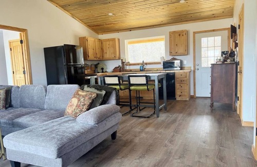Jasper House | Buffalo Pastures Retreat-*NEW* for 2025