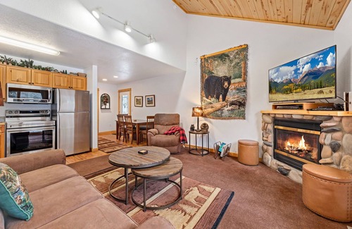 Fall River Estates Condo | Bugle Pointe A10 River View!