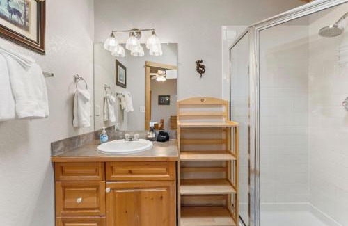 Fall River Estates Apartment | Bugle Pointe A12 by Estes Park Condos