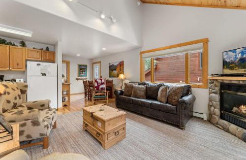 Fall River Estates Apartment | Bugle Pointe A12 by Estes Park Condos