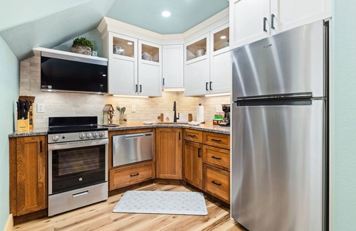 Fall River Estates Condo | Bugle Pointe B07 River View!