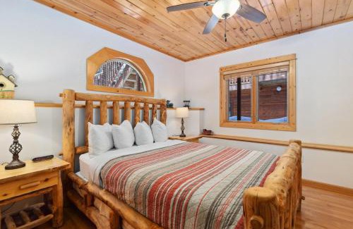 Fall River Estates Apartment | Bugle Pointe B14 by Estes Park Condos