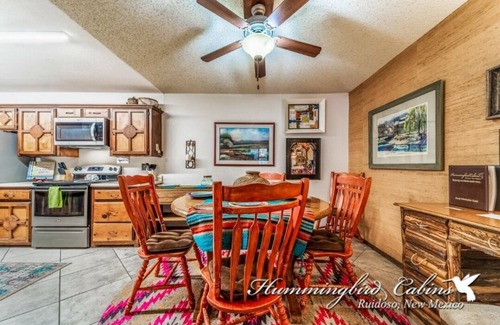 Ruidoso House | 'Built for your enjoyment' Timbers with hot tub!