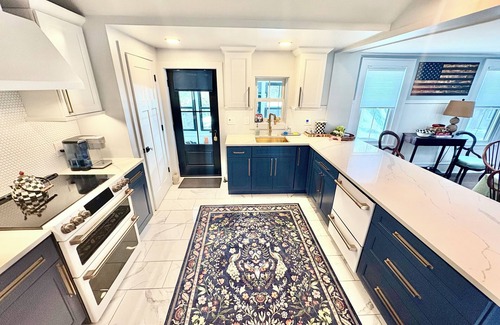 Cazenovia House | Built in 1824, updated in 2025! 2 bed & 1.5 baths in the Village of Cazenovia!