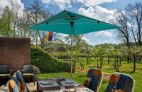 Westenschouwen House | Buitenplaats 30 quietly situated near forest and beach