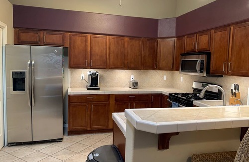 Bullhead City House | Bullhead City 3 Bedroom! Private Launch, & Beach!