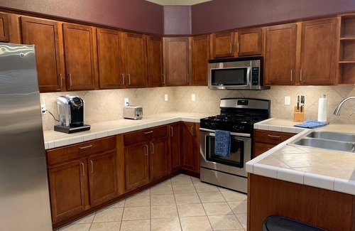 Bullhead City House | Bullhead City 3 Bedroom! Private Launch, & Beach!