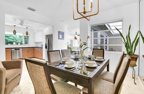 Coral Ridge House | Bungalow 31 – Coral Ridge private oasis with Heated Pool– 6 mins to Beach