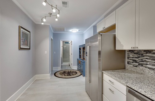 Columbia House | Bungalow - 3Bed 2Bath - W Cola