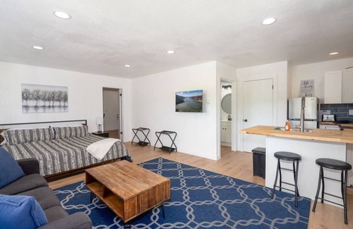 Bayview Apartment | Bungalow Bottom Floor Only