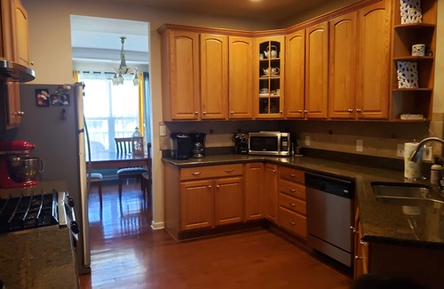 Paw Creek House | Bungalow by White water Center & CLT airport