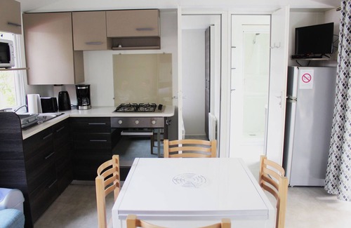 Les Mathes RV Rental | Bungalow 'Camping 4 À 8 Personnes' with Private Terrace and Air Conditioning